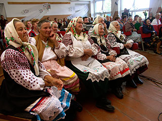 Grechkyne village, participants of folk choir "Oberigh". Krolevets region, Ukraine